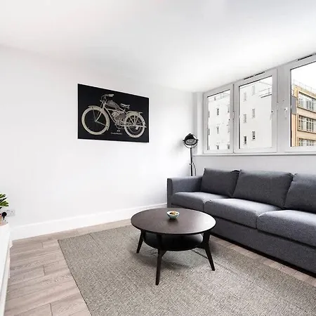 Charming Apartment In The Pleydell Estate London Exterior photo