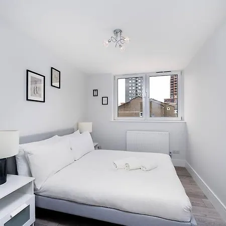 Charming Apartment In The Pleydell Estate London Exterior photo