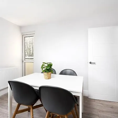 Charming Apartment In The Pleydell Estate London Exterior photo