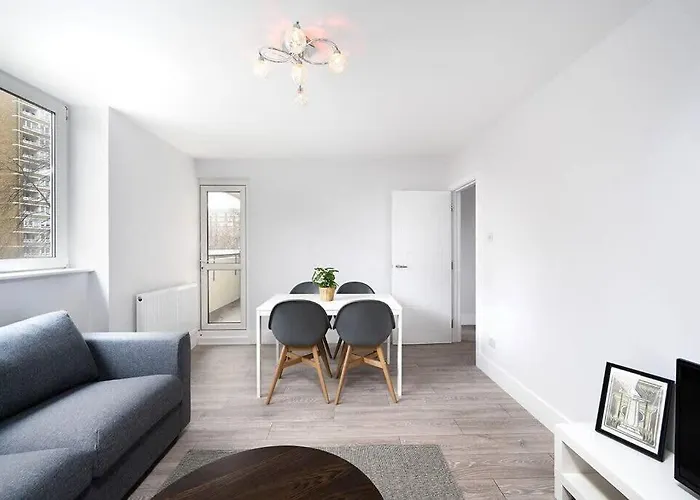 Charming Apartment In The Pleydell Estate